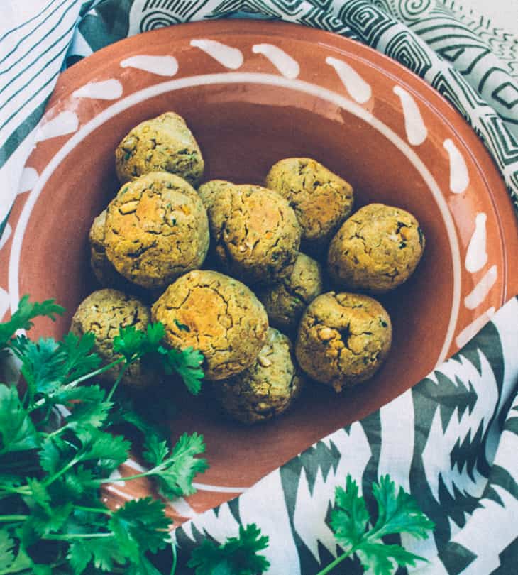 Falafelit uunissa Falafelit uunissa