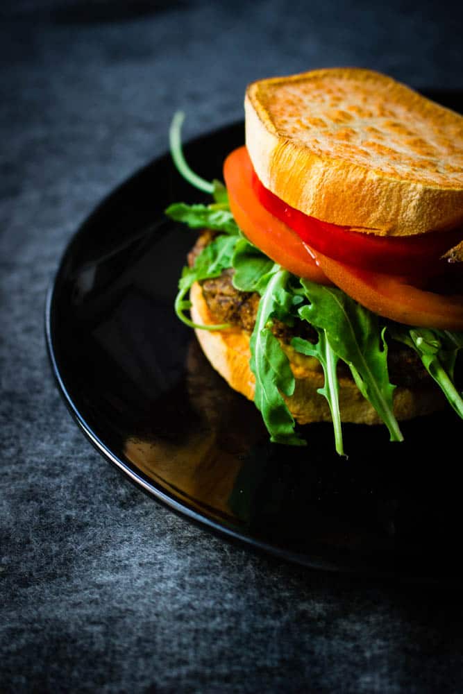 Bataatti- burgerit Bataatti- burgerit