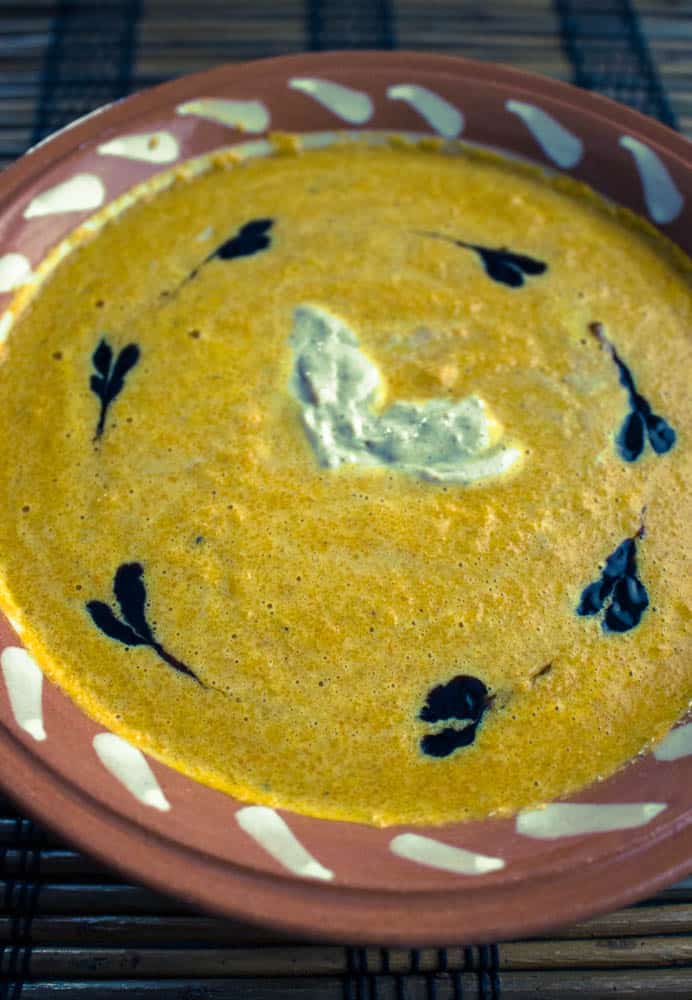Paahdettu tahini- porkkana- keitto Paahdettu tahini- porkkana- keitto